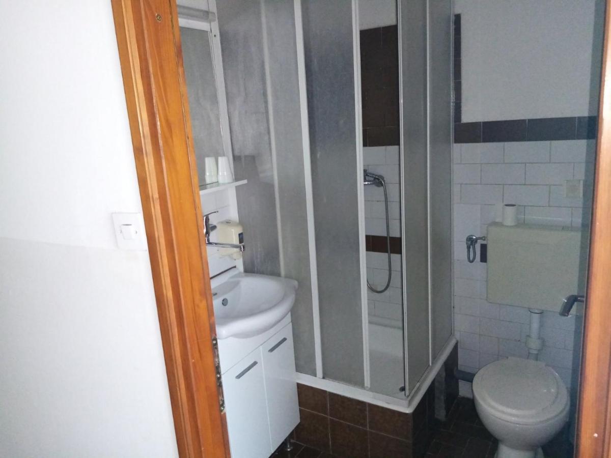 Jasna1 Apartman Knin Kültér fotó