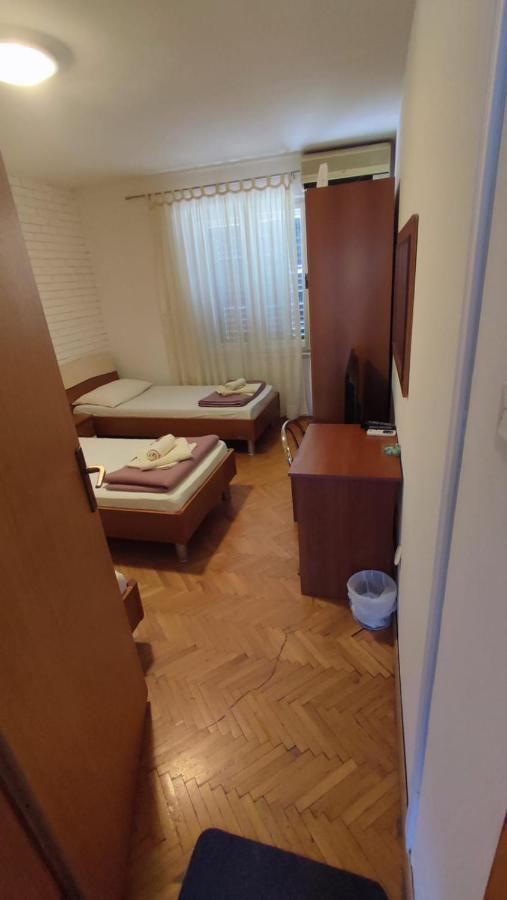 Jasna1 Apartman Knin Kültér fotó