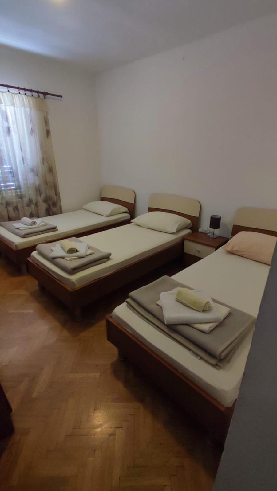 Jasna1 Apartman Knin Kültér fotó