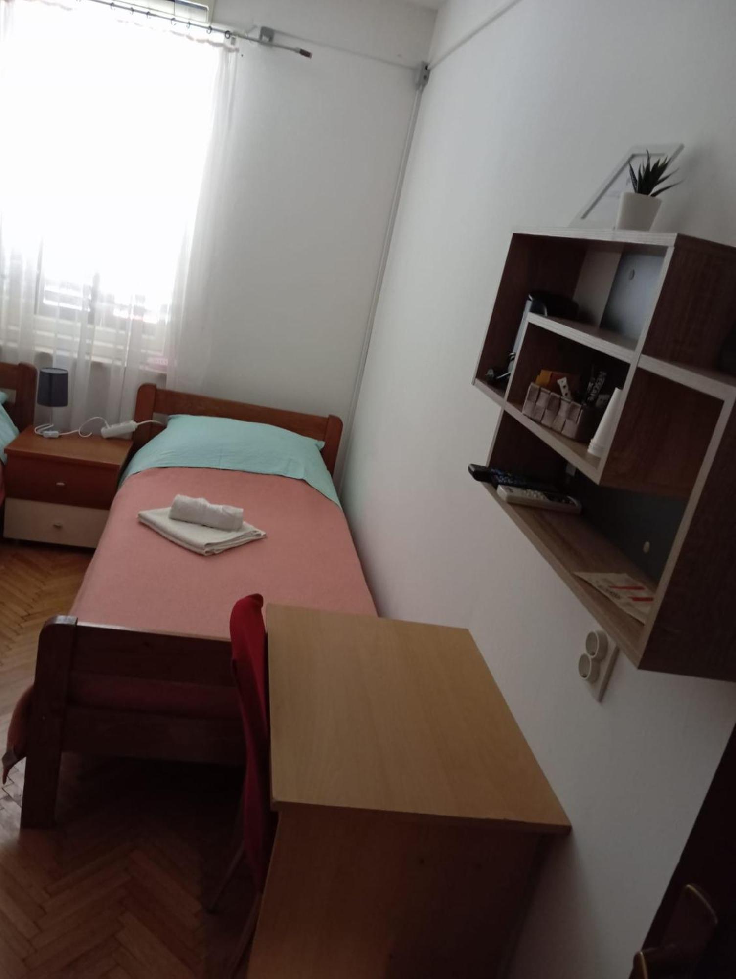Jasna1 Apartman Knin Kültér fotó