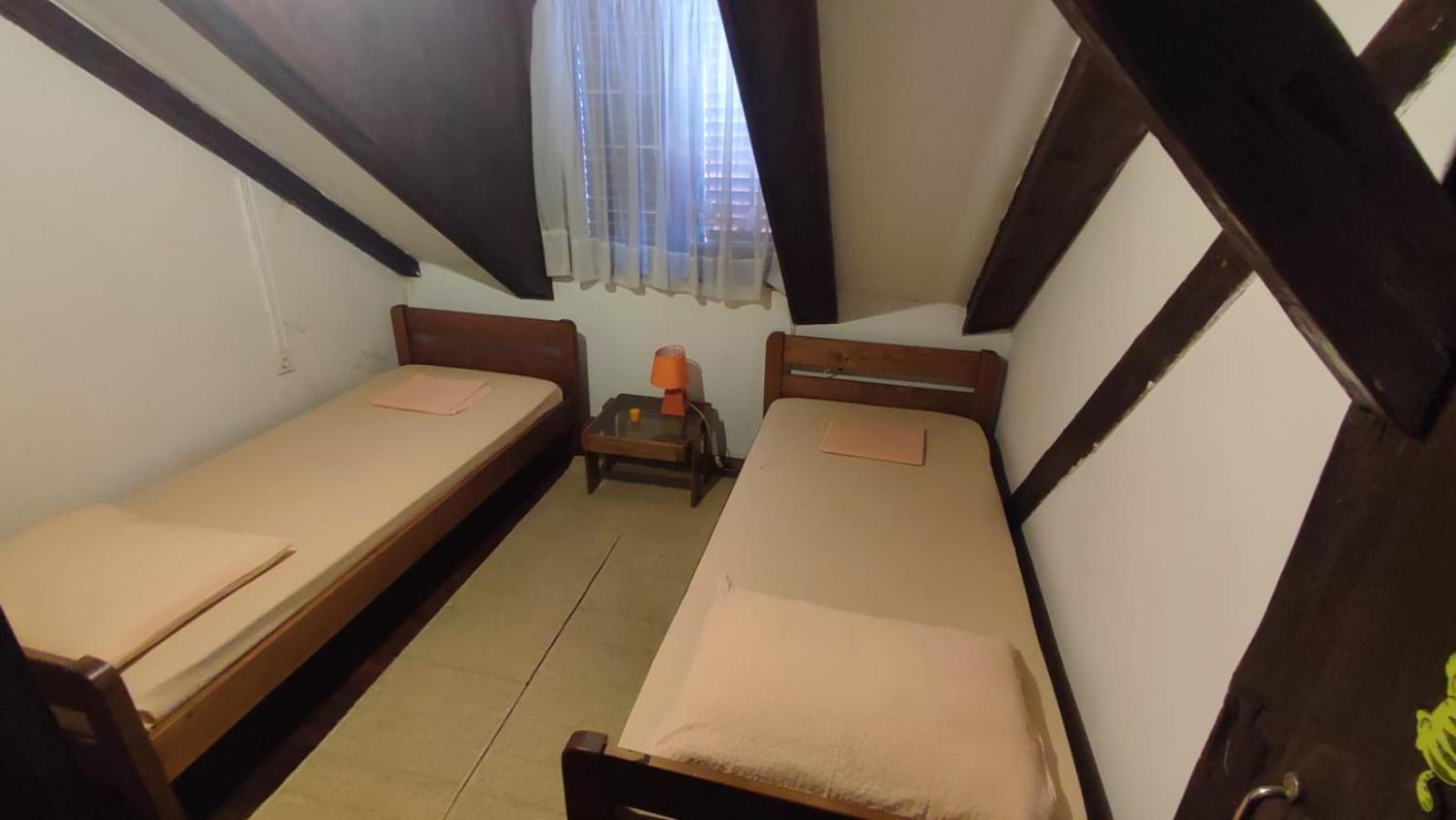 Jasna1 Apartman Knin Kültér fotó